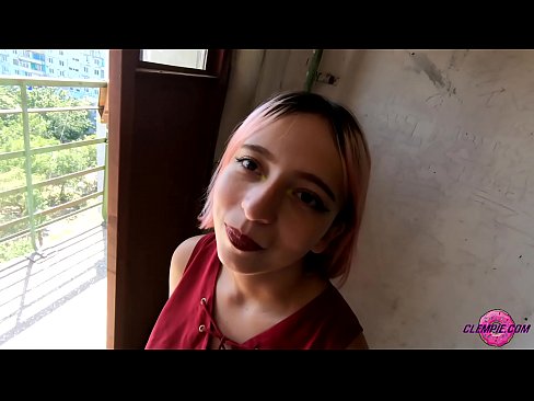 ❤️ Studentė jausmingai čiulpia nepažįstamąjį užmiestyje - sperma ant jo veido ❤❌ Porno prie mūsų ﹏