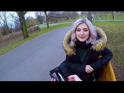 ❤️ Už pinigus nuryja karštą nepažįstamojo spermą - blowjob in the park by Eva Elfie ❤❌ Porno prie mūsų ﹏